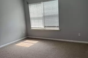 1325 Fernwood Ct, New Brunswick, NJ 08901 - Photo 17