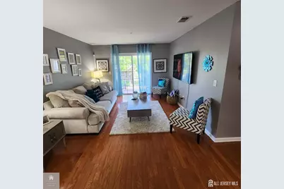 1325 Fernwood Court, New Brunswick, NJ 08901 - Photo 9