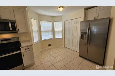 405 Cobblestone Court, South Brunswick Township, NJ 08852 - Photo 9