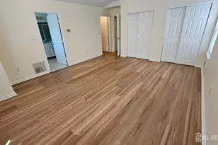 405 Cobblestone Ct, South Brunswick Township, NJ 08852 - Photo 9