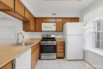 2704 Commons At Kingswood Drive, East Brunswick Township, NJ 08816 - Photo 5
