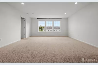 7 Larkspur Lane, Monroe Township, NJ 08831 - Photo 11