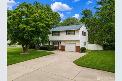 524 Lloyd Road, Matawan, NJ 07747 - Photo 1