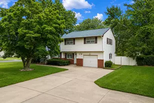 524 Lloyd Rd, Matawan, NJ 07747 - Photo 1