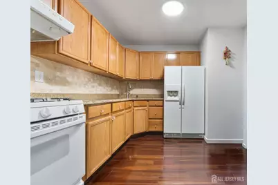 395 College Drive, Edison, NJ 08817 - Photo 5