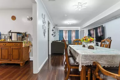 395 College Drive, Edison, NJ 08817 - Photo 9