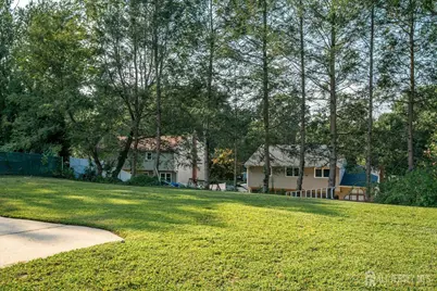 17 Myrtle Road, East Brunswick Township, NJ 08816 - Photo 35