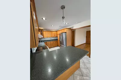 1386-1388 Lower Road #2, Elizabeth, NJ 07208 - Photo 5