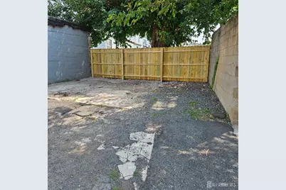 115 Tremont Avenue, East Orange, NJ 07018 - Photo 5