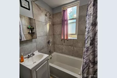 115 Tremont Avenue, East Orange, NJ 07018 - Photo 11
