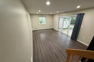 1038 Schmidt Ln, North Brunswick Township, NJ 08902 - Photo 5