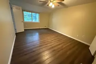 1038 Schmidt Ln, North Brunswick Township, NJ 08902 - Photo 17