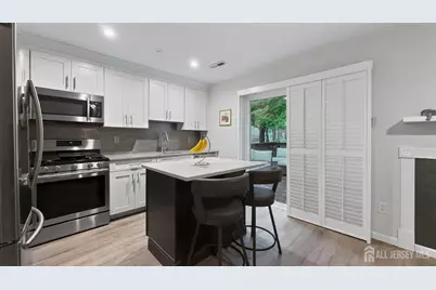 2 Mystic Court, Sayreville, NJ 08872 - Photo 9