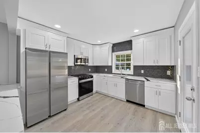 184 Green Street, Woodbridge Township, NJ 07095 - Photo 11