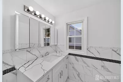 184 Green Street, Woodbridge Township, NJ 07095 - Photo 25
