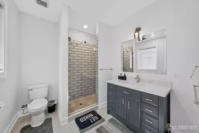 28 Ross Hall Boulevard, Piscataway Township, NJ 08854 - Photo 15