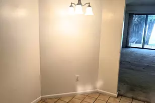 120 Park Gate Dr, Edison, NJ 08820 - Photo 5
