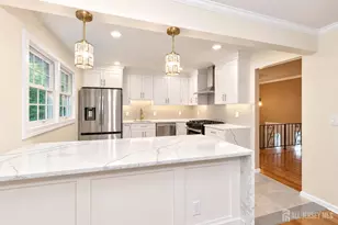 22 Sherwood Ln, Old Bridge Township, NJ 08857 - Photo 9