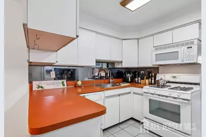 174 Nathan Drive, North Brunswick Township, NJ 08902 - Photo 7