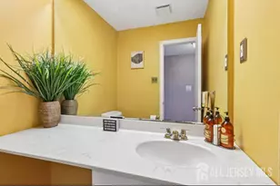 174 Nathan Dr, North Brunswick Township, NJ 08902 - Photo 15