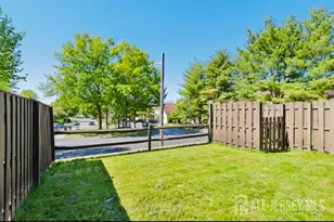 174 Nathan Dr, North Brunswick Township, NJ 08902 - Photo 21