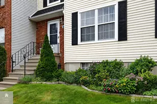 20 Karwatt Ct, Sayreville, NJ 08872 - Photo 3