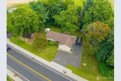 129 Cottrell Road, Old Bridge Township, NJ 07747 - Photo 21
