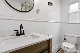 62 Pinetree Dr, Sayreville, NJ 08859 - Photo 17