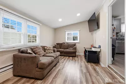 62 Pinetree Drive, Sayreville, NJ 08859 - Photo 25