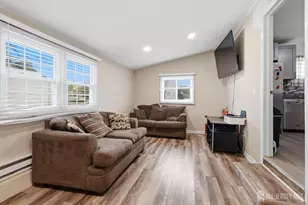 62 Pinetree Dr, Sayreville, NJ 08859 - Photo 25