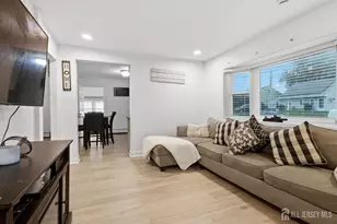 62 Pinetree Dr, Sayreville, NJ 08859 - Photo 5