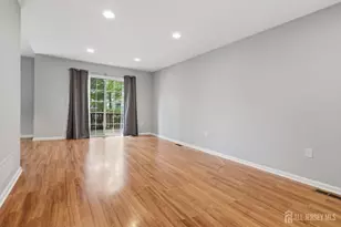 9 Bridge Pointe Dr, Old Bridge Township, NJ 08857 - Photo 9