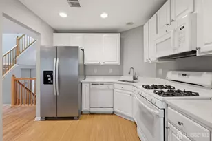 9 Bridge Pointe Dr, Old Bridge Township, NJ 08857 - Photo 11
