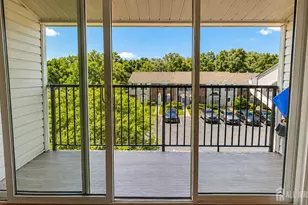 500 Danbury Ln, East Brunswick Township, NJ 08816 - Photo 7