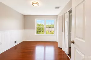 500 Danbury Ln, East Brunswick Township, NJ 08816 - Photo 9