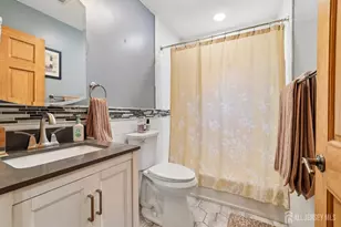 307 Sharon Garden Ct, Woodbridge Township, NJ 07095 - Photo 7