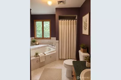 126 N Hill Road N, Colonia, NJ 07067 - Photo 9