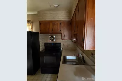 38 Raritan Avenue, Port Reading, NJ 07064 - Photo 7