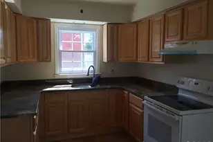 39 Spruce St, Carteret, NJ 07008 - Photo 9
