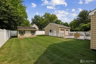 289 Franklin Rd, North Brunswick Township, NJ 08902 - Photo 29