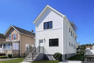 13 Columbus Ave, Edison, NJ 08817 - Photo 3