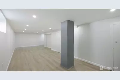 13 Columbus Avenue, Edison, NJ 08817 - Photo 27