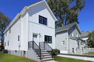13 Columbus Ave, Edison, NJ 08817 - Photo 1