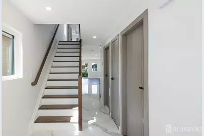 13 Columbus Avenue, Edison, NJ 08817 - Photo 5