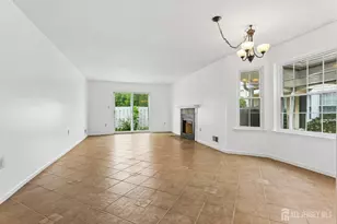 70 Mill Run W, Hightstown, NJ 08520 - Photo 9