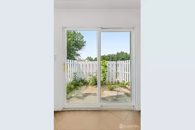 70 Mill Run W, Hightstown, NJ 08520 - Photo 29