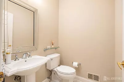 40 Newland Court, Bridgewater, NJ 08807 - Photo 11