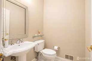 40 Newland Ct, Bridgewater, NJ 08807 - Photo 11