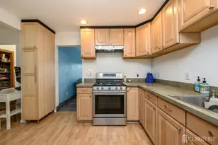 328 Runyon Ave, Middlesex, NJ 08846 - Photo 13