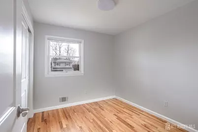 16 Outcalt Road, Middlesex, NJ 08817 - Photo 9